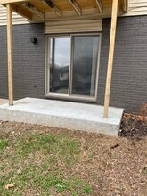 1002 Cherokee St, Unit A in Collinsville, IL - Building Photo - Building Photo