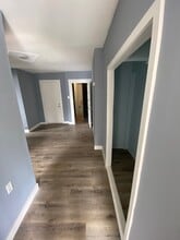 1647 W 12th Pl, Unit 4 in Los Angeles, CA - Building Photo - Building Photo