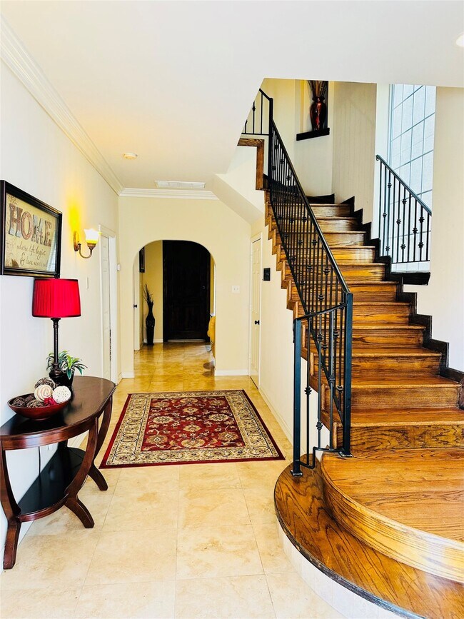 6324 Fairdale Ln in Houston, TX - Building Photo - Building Photo
