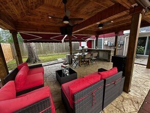 4730 Cairnsean St in Houston, TX - Building Photo - Building Photo