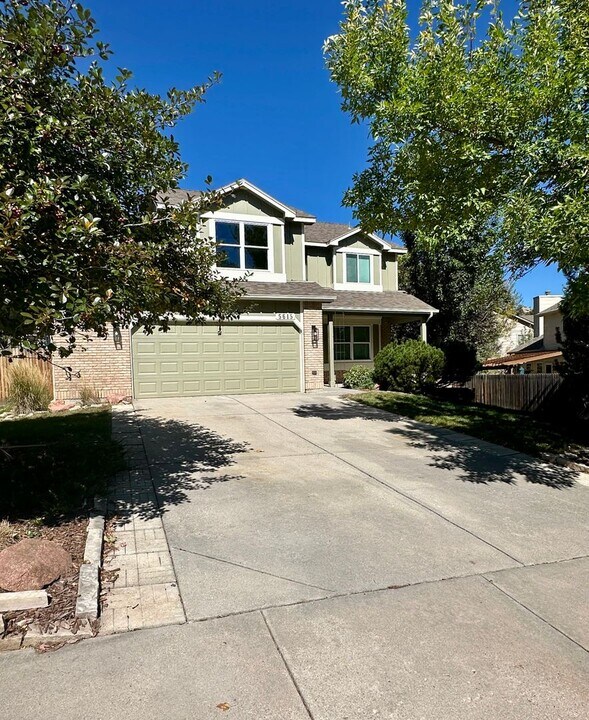 5615 Mule Deer Dr in Colorado Springs, CO - Building Photo