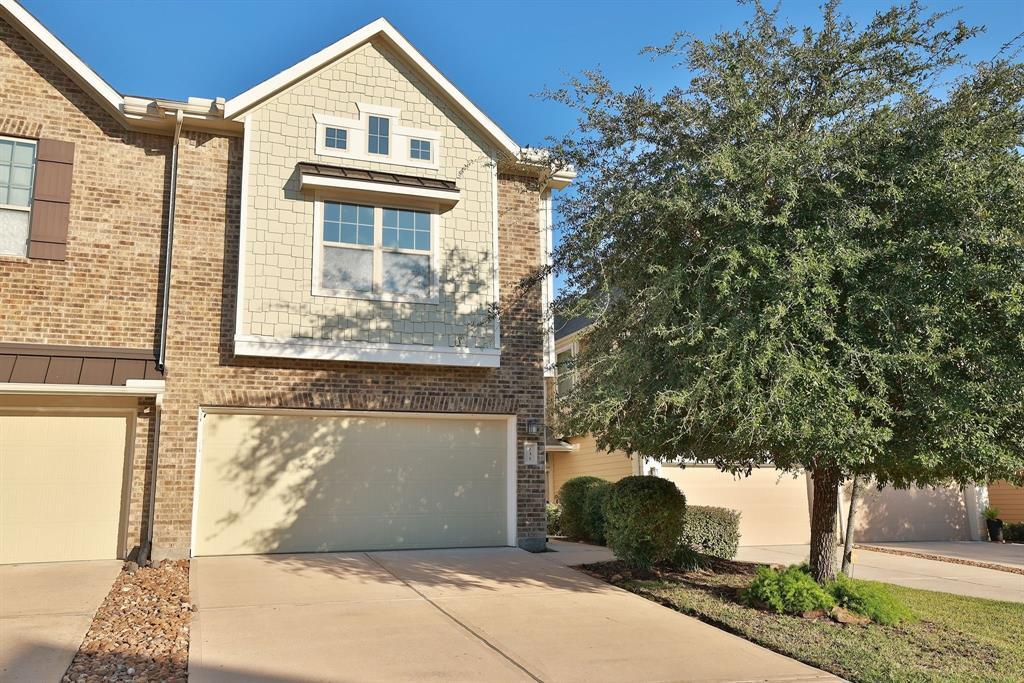 131 Mimosa Silk Ct in Montgomery, TX - Building Photo