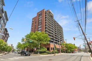 551 Observer Hwy in Hoboken, NJ - Building Photo
