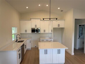 17936 State Rd 52 in Land O Lakes, FL - Building Photo - Building Photo