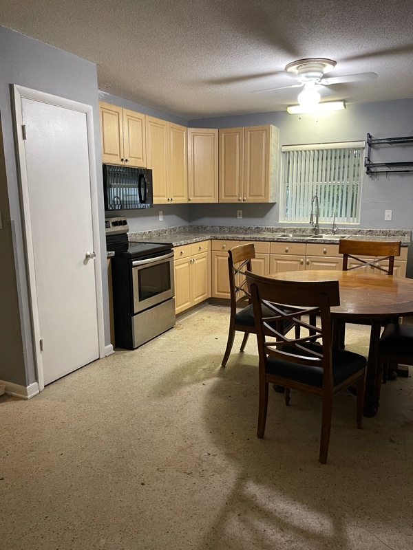 property at 2315 Coolidge Rd