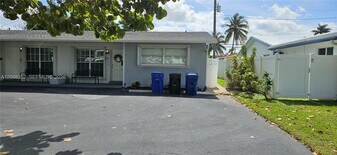 1740 NE 56th St in Fort Lauderdale, FL - Building Photo