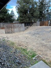 2044 NE Purcell Blvd in Bend, OR - Building Photo - Building Photo