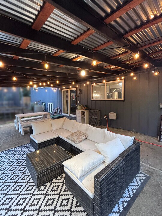 11295 SW Blakeney St in Beaverton, OR - Foto de edificio