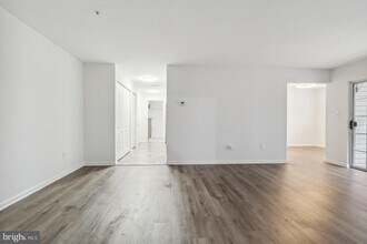 8573 Falls Run Rd in Ilchester, MD - Building Photo - Building Photo