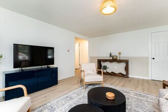 834 Woodcliff Dr in South Bend, IN - Building Photo - Building Photo