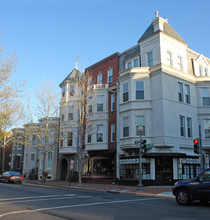 3003 P St NW in Washington, DC - Building Photo - Building Photo