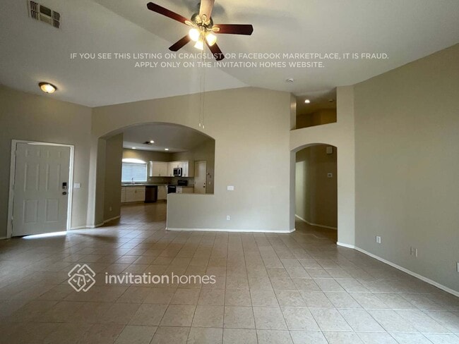 9121 W MacKenzie Dr in Phoenix, AZ - Building Photo - Building Photo