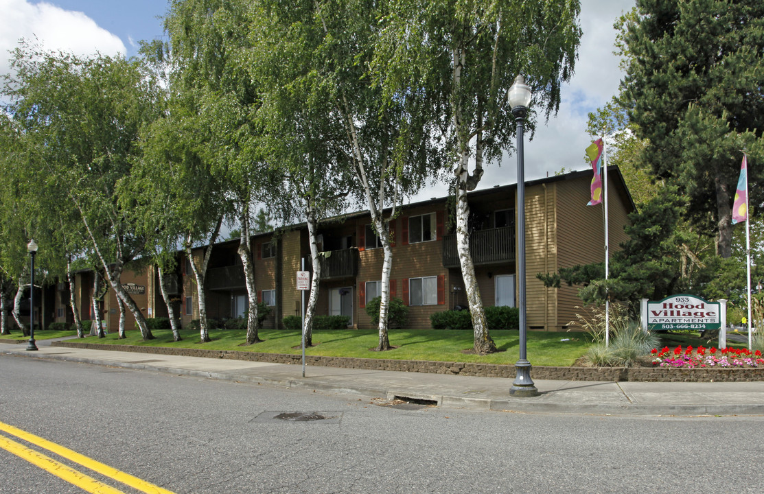 Hood Village Apartments in Gresham, OR - Building Photo