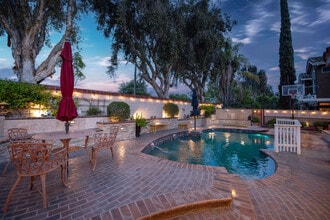 9598 Naples Dr in Cypress, CA - Building Photo - Building Photo