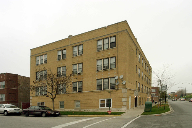 6146 N Ravenswood in Chicago, IL - Foto de edificio - Building Photo