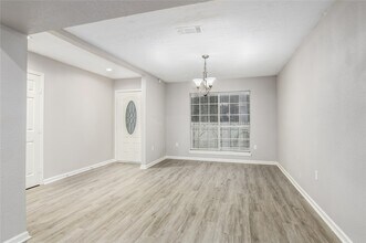 1702 Athens Dr in New Caney, TX - Building Photo - Building Photo