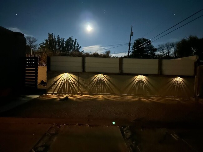 2038 Kiva Rd in Santa Fe, NM - Building Photo - Building Photo