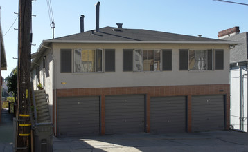 856 Erie St in Oakland, CA - Building Photo - Building Photo