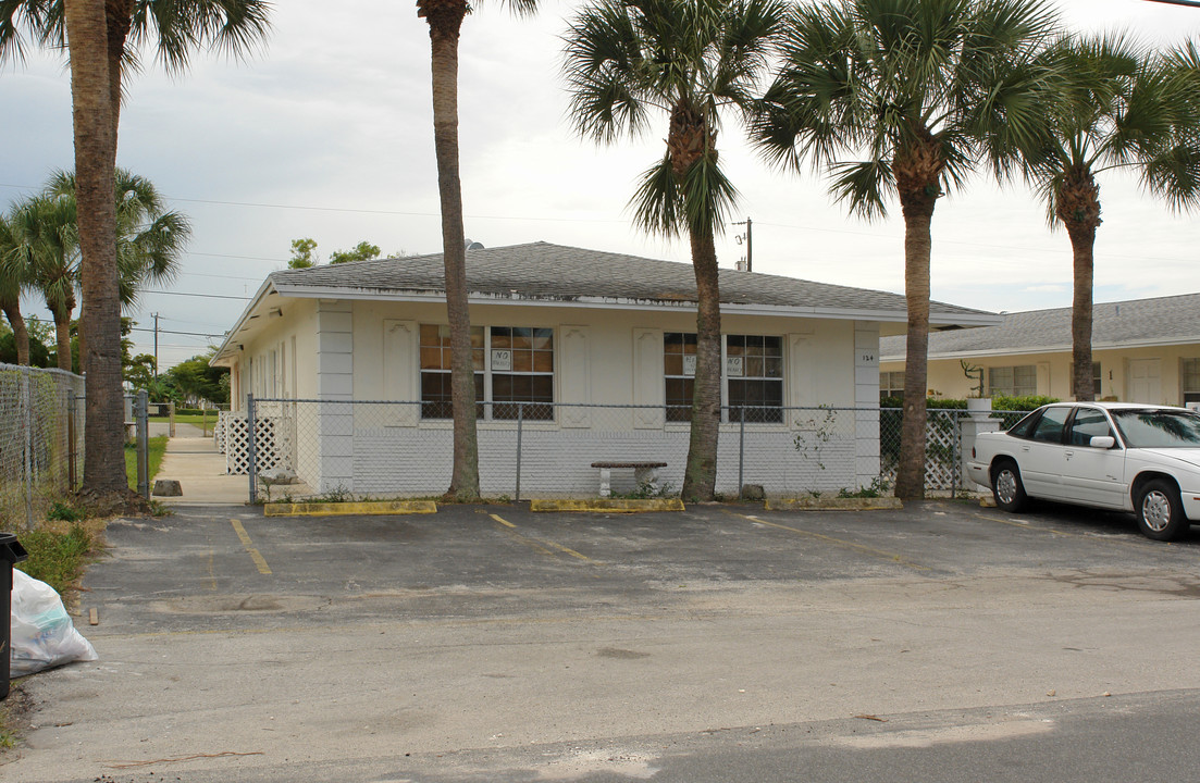 124 NE 4th St in Pompano Beach, FL - Building Photo