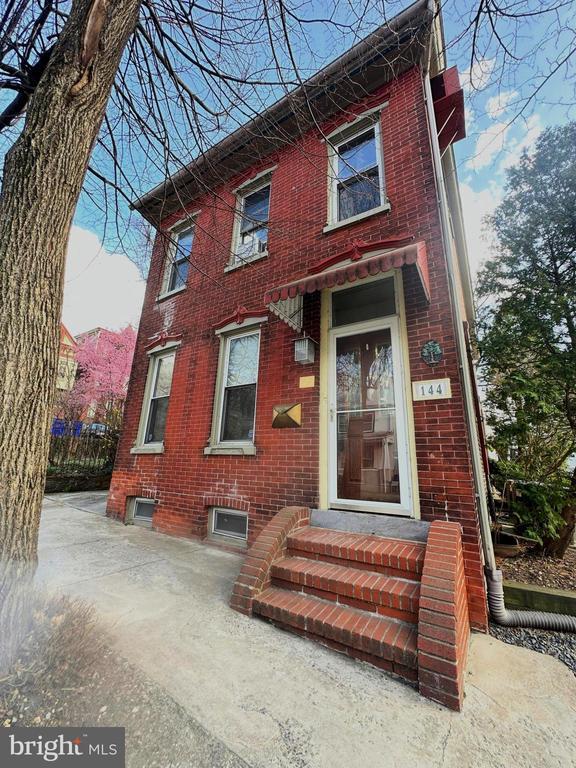 144 Beech St in Pottstown, PA - Building Photo - Building Photo