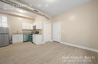 1922 S Leavitt St in Chicago, IL - Building Photo - Building Photo