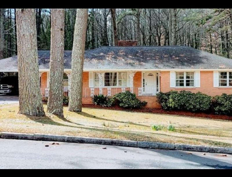 25 Meadow Lark Dr in Atlanta, GA - Building Photo