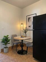 22 Cadillac St in Pontiac, MI - Building Photo - Building Photo