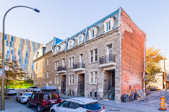 2061-2083 Saint-Urbain Rue in Montréal, QC - Building Photo - Building Photo