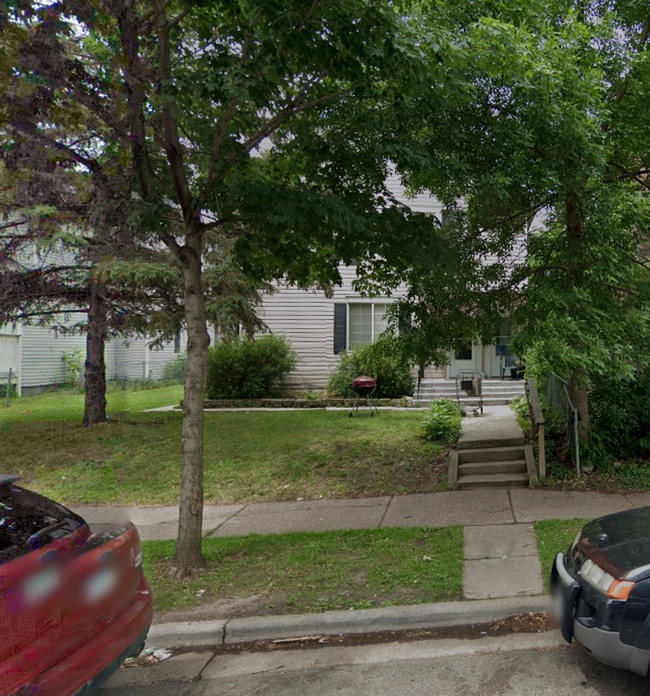 property at 3219 N 4th St