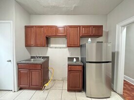 57 Linden Ave, Unit 303 in Jersey City, NJ - Building Photo