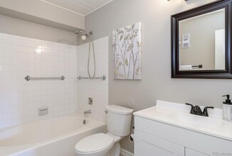 10251 W 44th Ave, Unit 6-106 in Wheat Ridge, CO - Foto de edificio - Building Photo