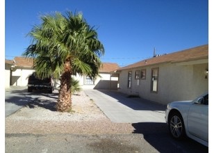 2228-2232 Statz St in North Las Vegas, NV - Building Photo - Building Photo