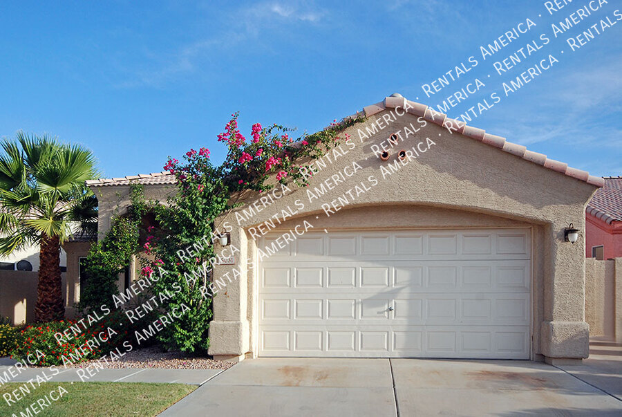 5031 W Davis Rd in Glendale, AZ - Building Photo