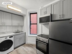 500 E 73rd St in New York, NY - Foto de edificio - Building Photo