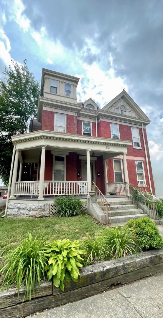 property at 312 S Upper St