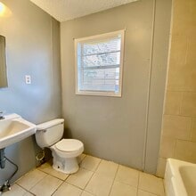 2814 Grinnell St in Lubbock, TX - Building Photo - Building Photo