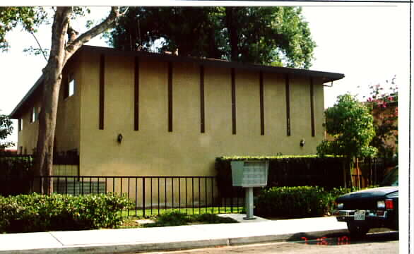 4771 Canoga St in Montclair, CA - Building Photo - Building Photo