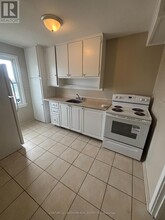 12 Caen Ct in Prince Edward, ON - Building Photo - Building Photo