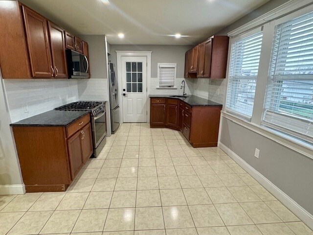 19 Monroe St in Malden, MA - Building Photo