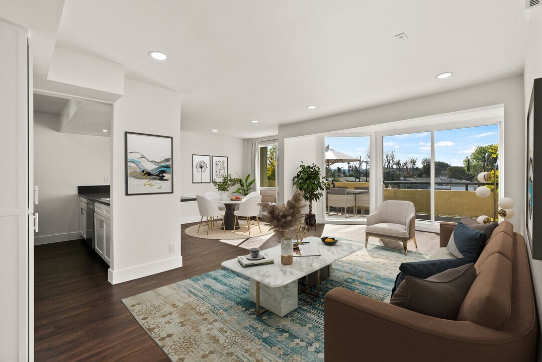 16550 Vanowen St in Los Angeles, CA - Building Photo