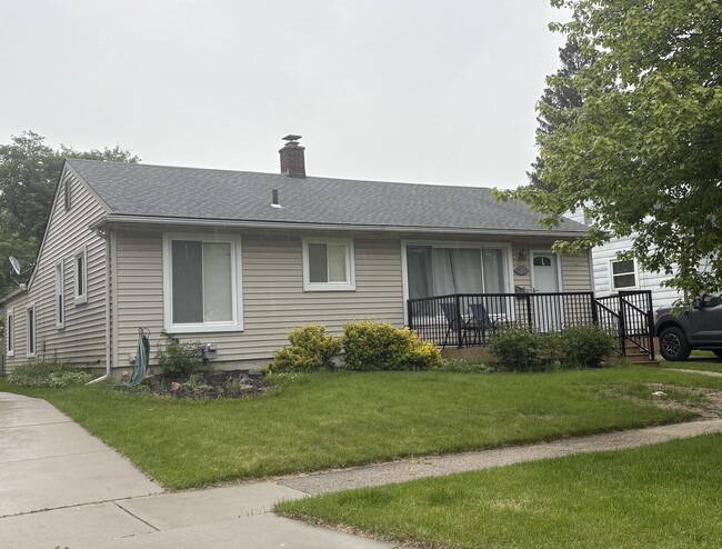 property at 622 N Vermont Ave
