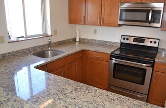 340 Franklin St, Unit 345-207 in Cambridge, MA - Foto de edificio - Building Photo