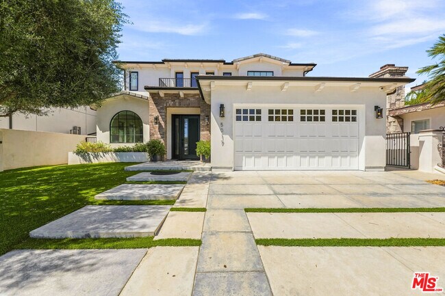 property at 5017 Hesperia Ave