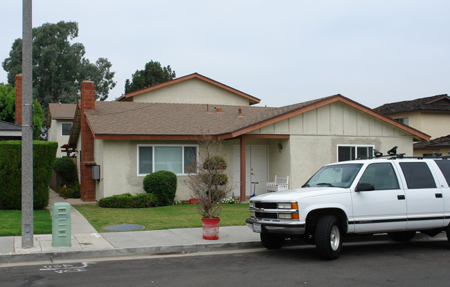 16671 Blanton St in Huntington Beach, CA - Building Photo - Building Photo