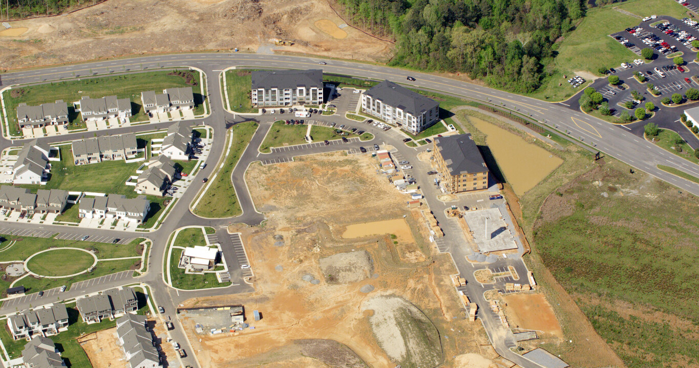 Wescott Condos in Midlothian, VA - Building Photo