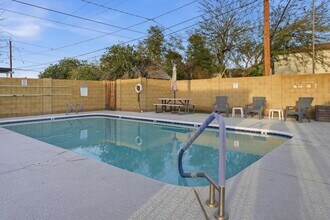 3039 N 38th St in Phoenix, AZ - Foto de edificio - Building Photo