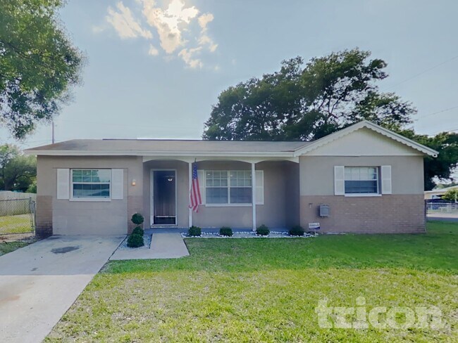 3528 Libby Loop in Tampa, FL - Foto de edificio - Building Photo