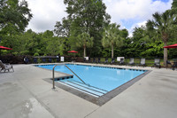 Bridge Pointe Apartments and Townhomes in Summerville, SC - Foto de edificio - Building Photo