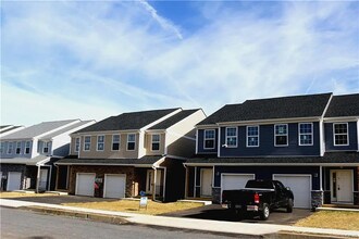 2157 S Poplar St in Allentown, PA - Building Photo - Building Photo