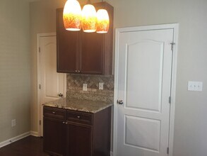 3204 Neuse Crossing Dr in Raleigh, NC - Building Photo - Building Photo